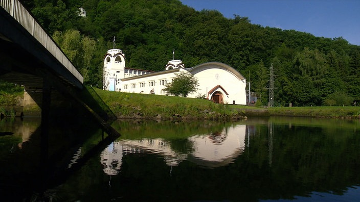 Wasserkraftwerk Heimbach: Blick auf das Jugendstilgebäude