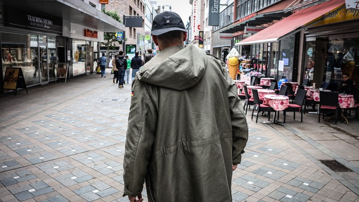 Drogensüchtiger auf dem Westenhellweg in der Dortmunder Innenstadt
