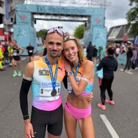Bild von zwei Läufern beim Halbmarathon