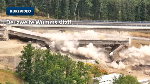 Sprengung der Talbrücke Ottfingen | Video | TN