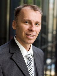 Stefan Bratzel