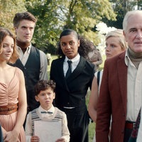 Auf der Hochzeit - v.l.n.r. Cato (Monic Hendricks), Hanna (Ellie de Lange), Jeroen (Ward Kerremans), Milly Hendriks (Abigail Abraham), Luz (Lynn Van Royen) und Pieter (Gene Bervoets).