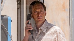 Tony Lundy (Stephan Campbell Moore)