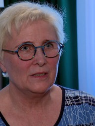 Manuela Maus-Mutscher muss wegen des Brandes im Hürtgenwald ins Hotel