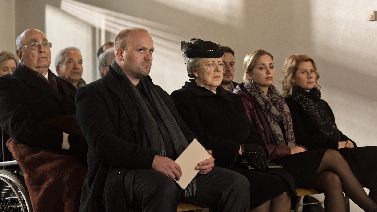 Lindenstraße Folge 1560 Ruhe ohne Frieden