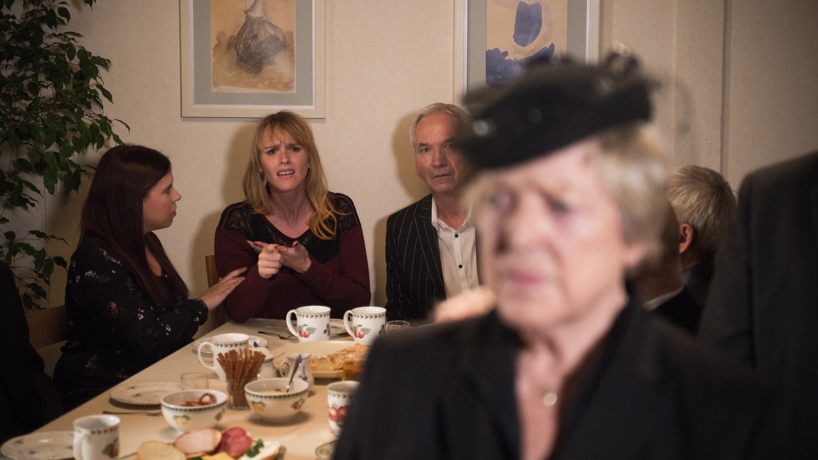 Lindenstraße Folge 1560 Ruhe ohne Frieden