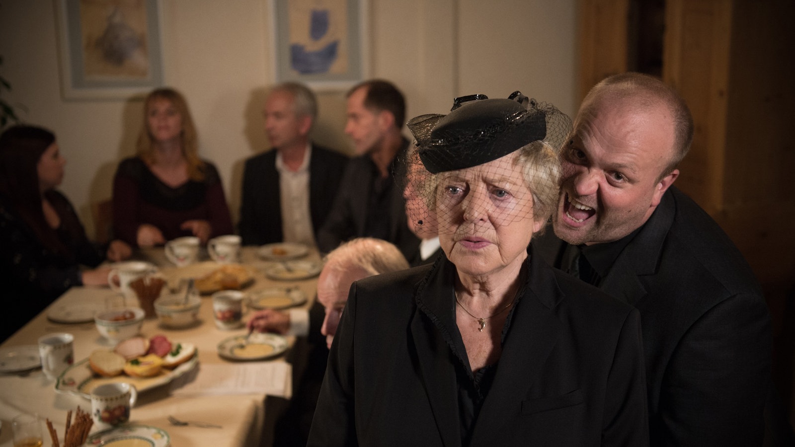 Lindenstraße Folge 1560 Ruhe ohne Frieden