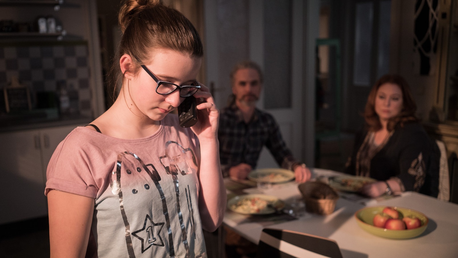Lindenstraße Folge 1596 "Annäherung"
