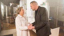Lindenstraße-Folge 1754 Die Geister, die Helga riefen
