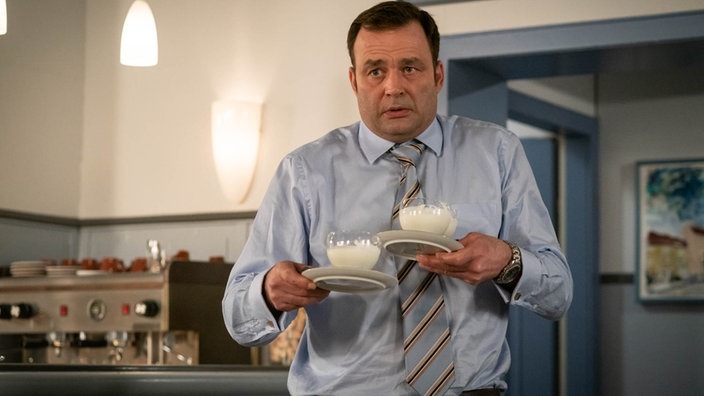 Lindenstraße-Folge 1714 Eiswürfel und andere Desaster