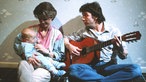 1987 bekommt Gabi Nachwuchs: den kleinen Max. Das Kind stammt nicht von Benno, sondern aus einer Affäre mit Phil. Der ist - genau wie Wolf - längst ausgezogen.