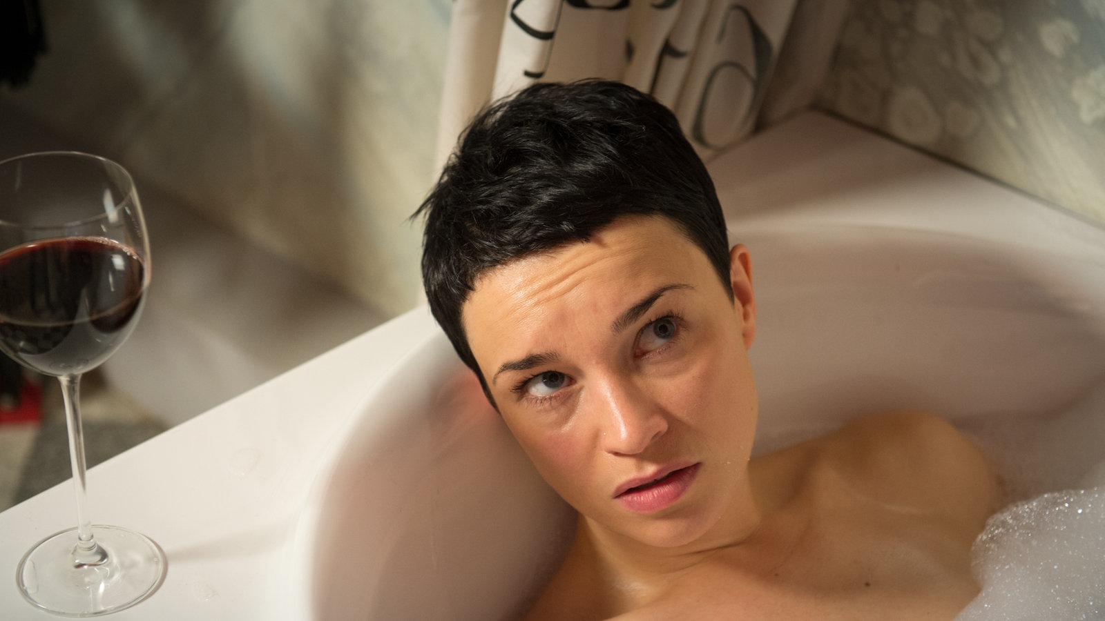 Angelina in der Badewanne