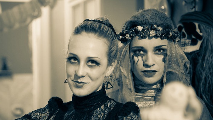Angelina und Josi am Set