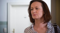 Anna ist nachdenklich