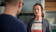 Anna putzt bei Philipp