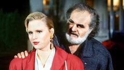 Die junge Tanja Schildknecht (Sybille Waury) verdreht Panaiotis völlig den Kopf.