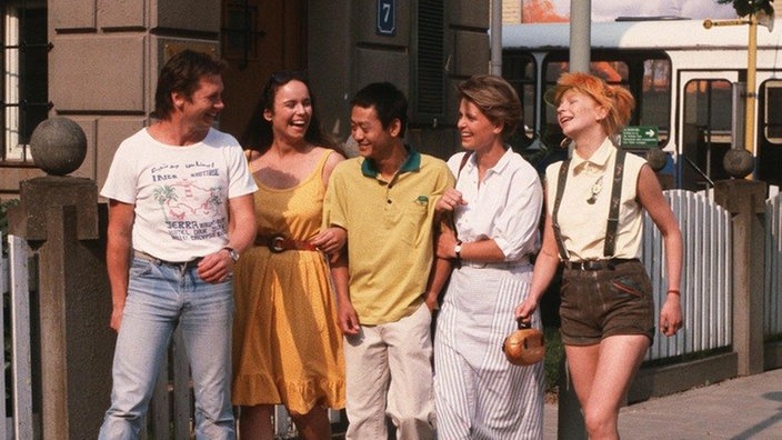 Die WG kehrt vom Blutspenden zurück (v.l.: Bernd Tauber, Gabi Fischer, Amorn Surangkanjanajai, Andrea Spatzek, Stefanie Mühle).