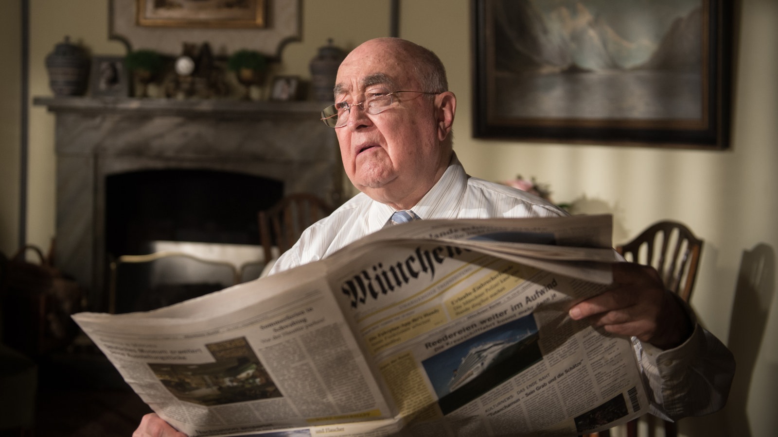 Dressler liest Zeitung
