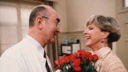 Dressler schenkt Elisabeth Rosen
