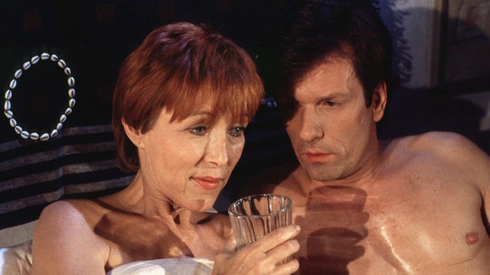 Ein folgenreicher Abend: Eva (Inga Abel) gesteht Kurt (Michael Marwitz) ihren Seitensprung.