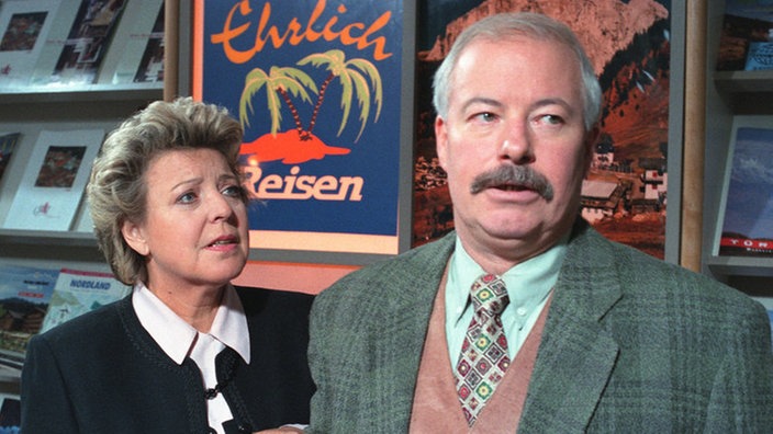 Erich (Bill Mockridge) ist enttäuscht, dass Helga (Marie-Luise Marjan) seine Geburtstagspläne abweist.