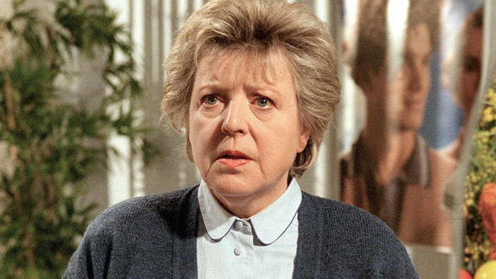 Erkenntnis: Helga (Marie-Luise Marjan) dämmert plötzlich, wer sie am zweiten Weihnachtstag niedergeschlagen hat.