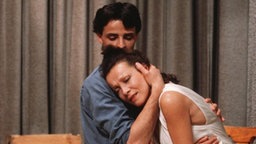 Frank und Nina proben für das Theaterstück