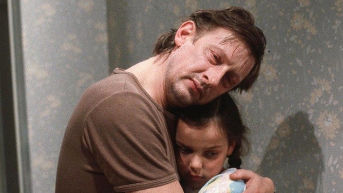 Franz Schildknecht (Raimund Gensel) und Tochter Meike (Selma Baldursson): Zwei, die sich verstehen.