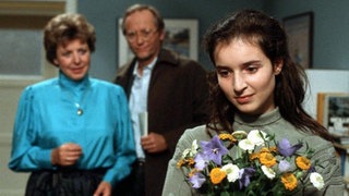 Freude im Hause Beimer (Marie-Luise Marjan, Joachim Hermann Luger): Dominique (Brigitte Annessy, rechts) ist aus dem Krankenhaus zurückgekehrt.