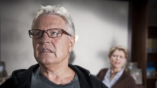 Gabi und Andy streiten im "Café Bayer"