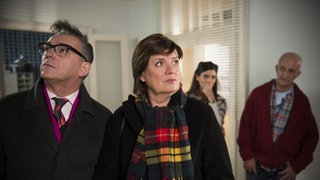 Götz Alsmann &amp; Christine Westermann schauen sich ein Zimmer bei Marcella &amp; Philipp an
