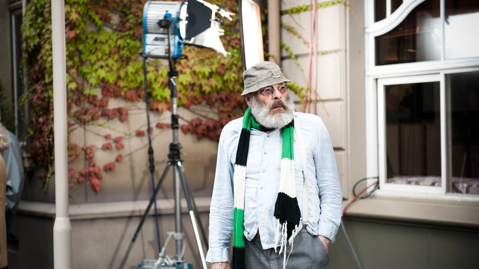 Harry am Set