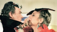 Helga flirtet mit Wilhelm