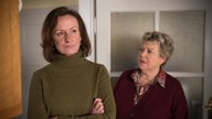 Helga redet auf Anna ein