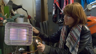 Hinterhofidyll: Jack (Cosima Viola) hat es sich in der Garage gemütlich gemacht. Wenig später schwebt sie in Lebensgefahr…
