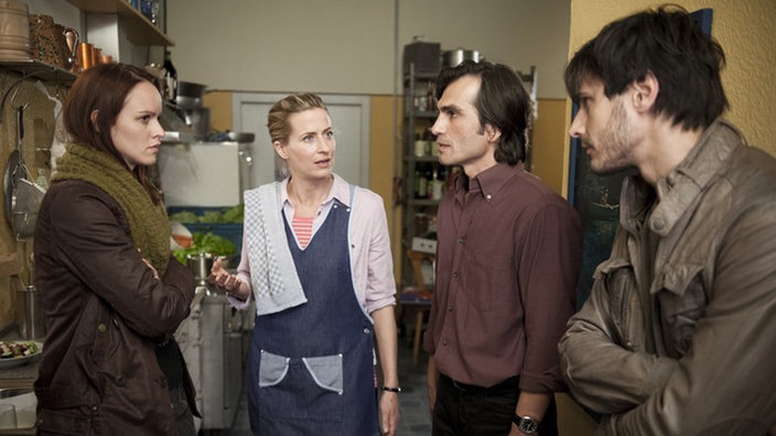 Jack, Sandra, Ben und Vasily im "Akropolis"