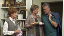 Kann Rosi (links, Margret van Munster mit Andrea Spatzek) ihrem Ex-Mann Bruno verzeihen?