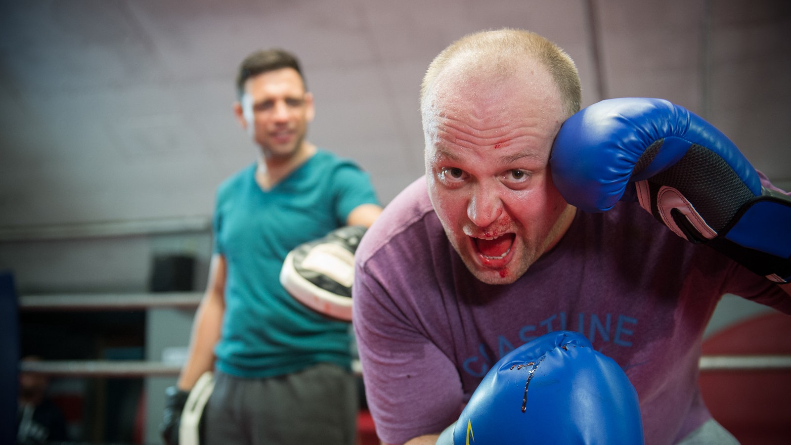Klaus, Enzo im Boxclub