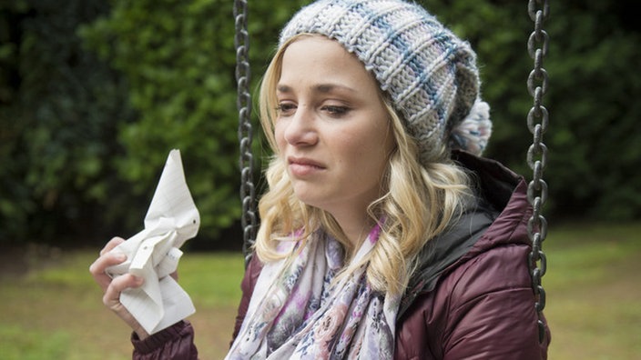 Lea weint im Park