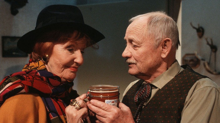 Liebe geht durch den Magen? Amélie (Anna Teluren) und Franz (Martin Rickelt).