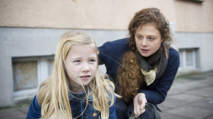 Mila (li) und Nastya