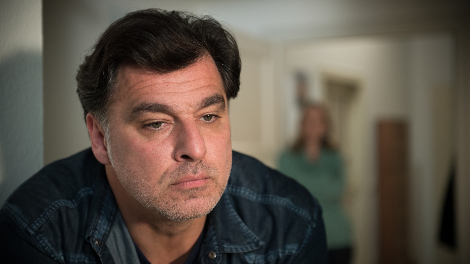 Murat guckt ernst