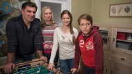 Murat, Lisa, Paul und Lara freuen sich