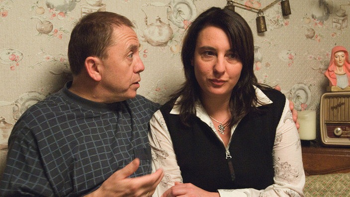 Olaf (Franz Rampelmann) möchte unbedingt ein gemeinsames Kind mit Ines (Birgitta Weizenegger) – und das, obwohl er anscheinend zeugungsunfähig ist. Ines will Olaf den Kinderwunsch erfüllen und dafür sogar mit Julian fremdgehen.