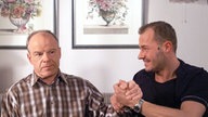 Olli schlägt mit Hajo ein