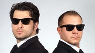 Olli und Murat mit Sonnenbrillen