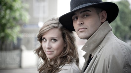 Orkan und Josi stehen auf der "Lindenstraße"