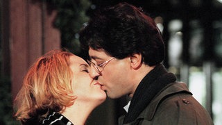 Pat (Giada Gray) macht sich erneut an Paolo (Sigo Lorfeo) ran.
