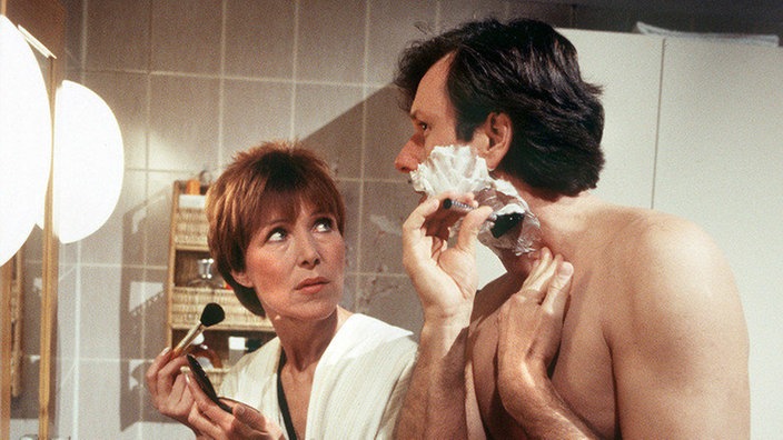 Schon am frühen Morgen geraten sich Eva-Maria (Inga Abel) und Kurt (Michael Marwitz) in die Haare.