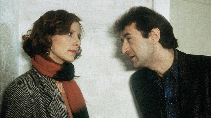 Stefan Nossek (Dietrich Siegl) ist wütend auf Bianca Guther (Annette Krefft).